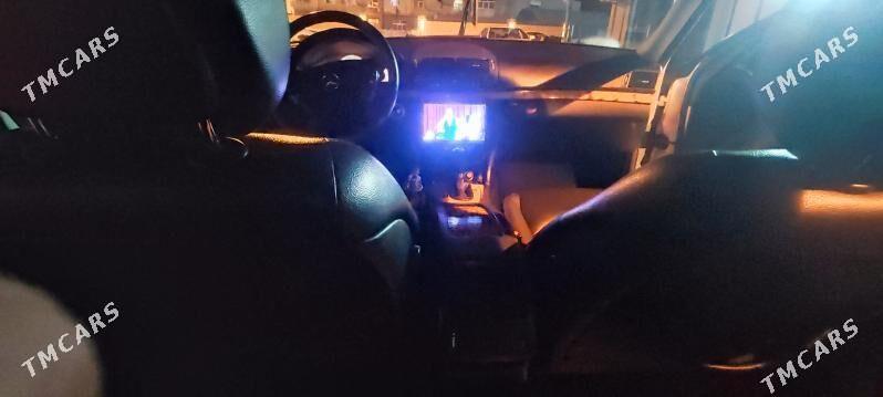 Mercedes-Benz E320 2004 - 150 000 TMT - Mary - img 10