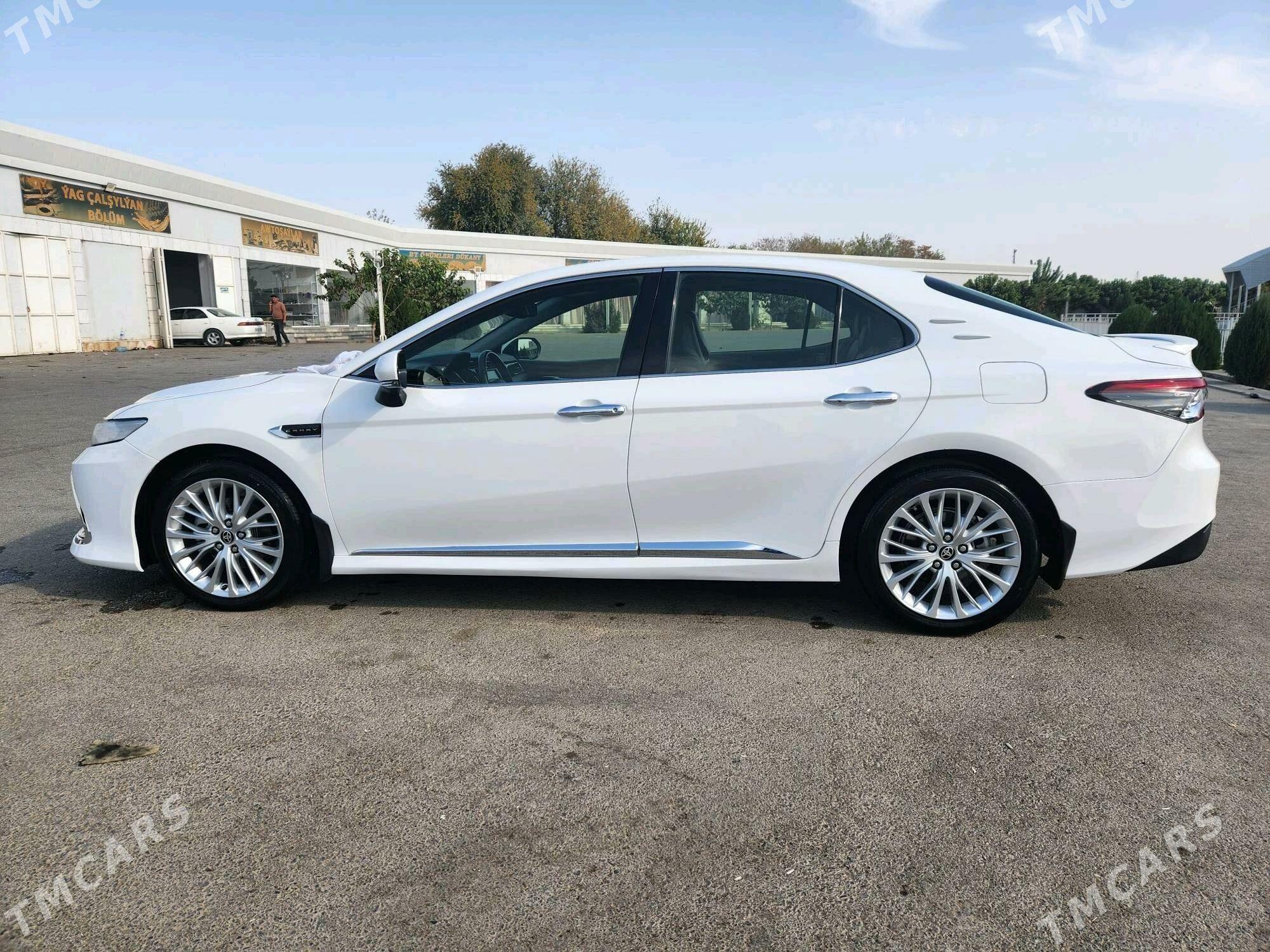Toyota Camry 2018 - 280 000 TMT - Арзув - img 5