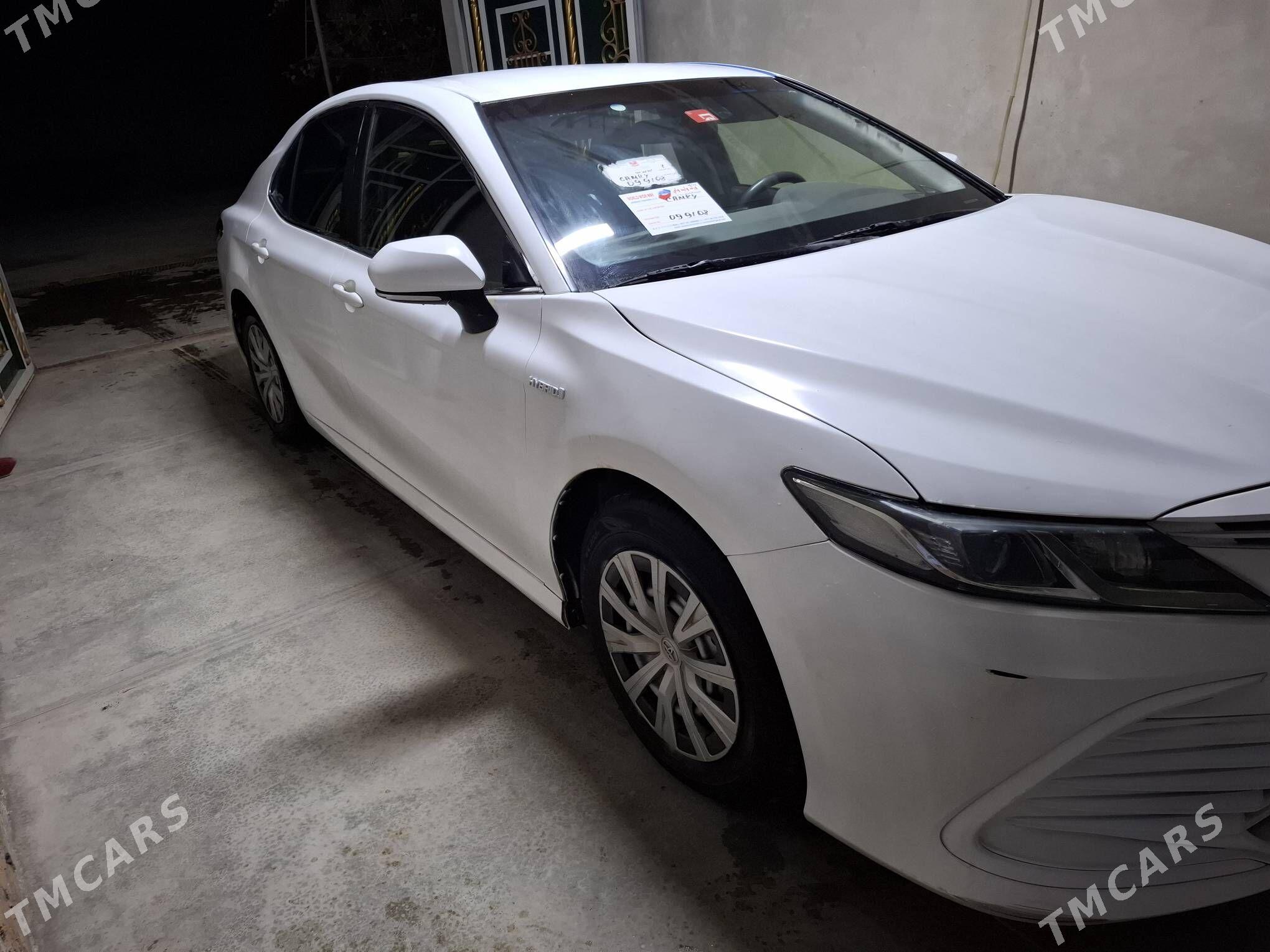 Toyota Camry 2021 - 210 000 TMT - Саят - img 3