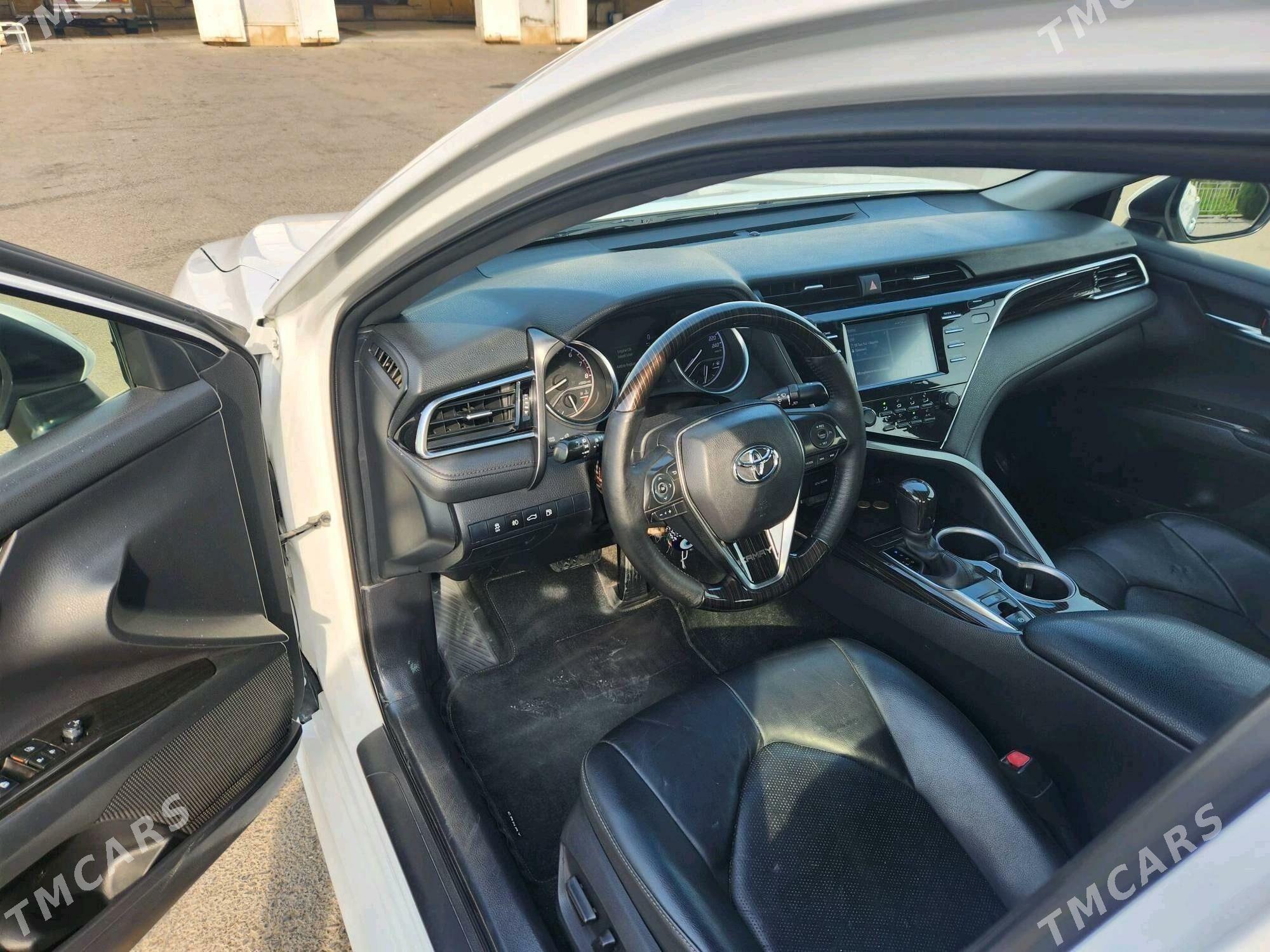 Toyota Camry 2018 - 280 000 TMT - Арзув - img 4