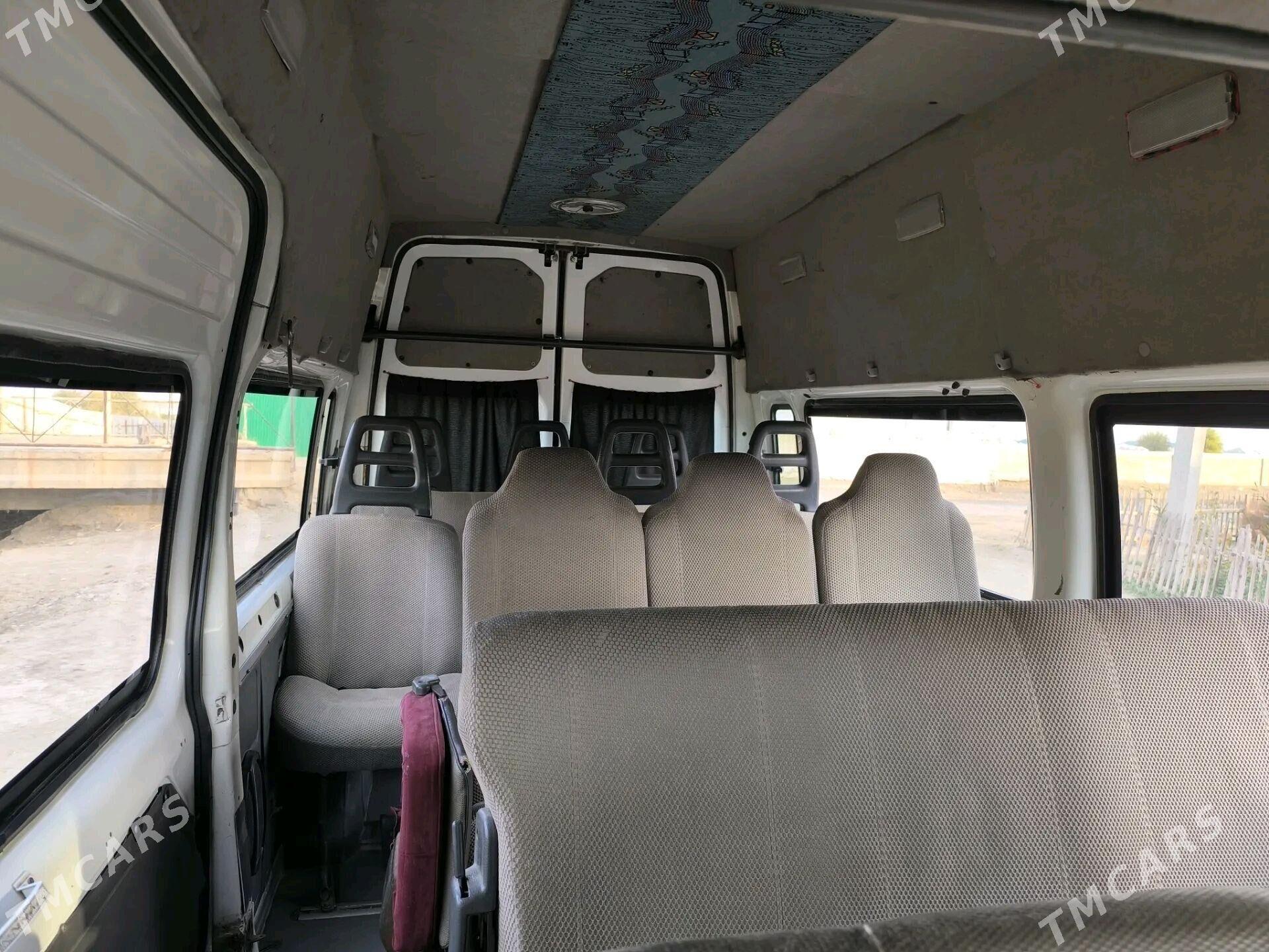 Toyota Hiace 2002 - 100 000 TMT - Туркменгала - img 5