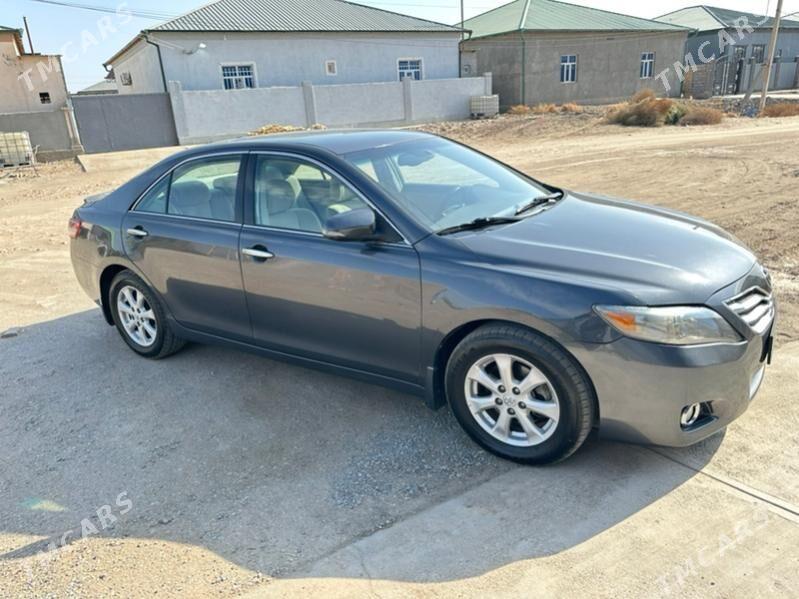 Toyota Camry 2010 - 185 000 TMT - Дашогуз - img 3