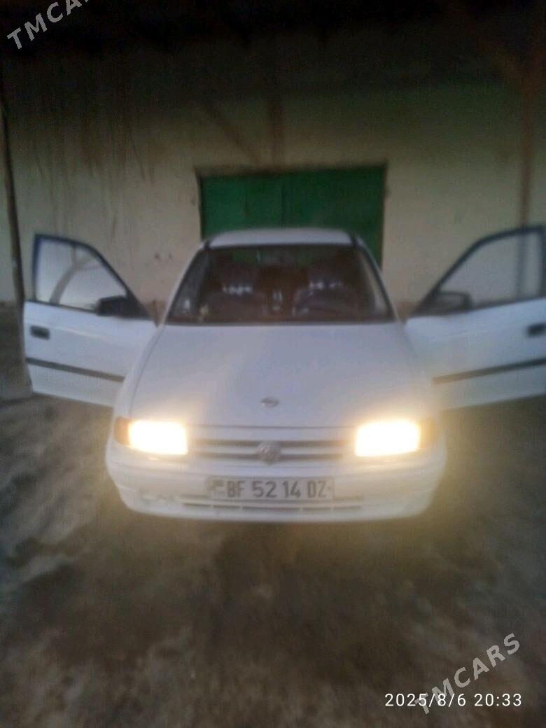Opel Astra 1992 - 40 000 TMT - Гурбансолтан Едже - img 2