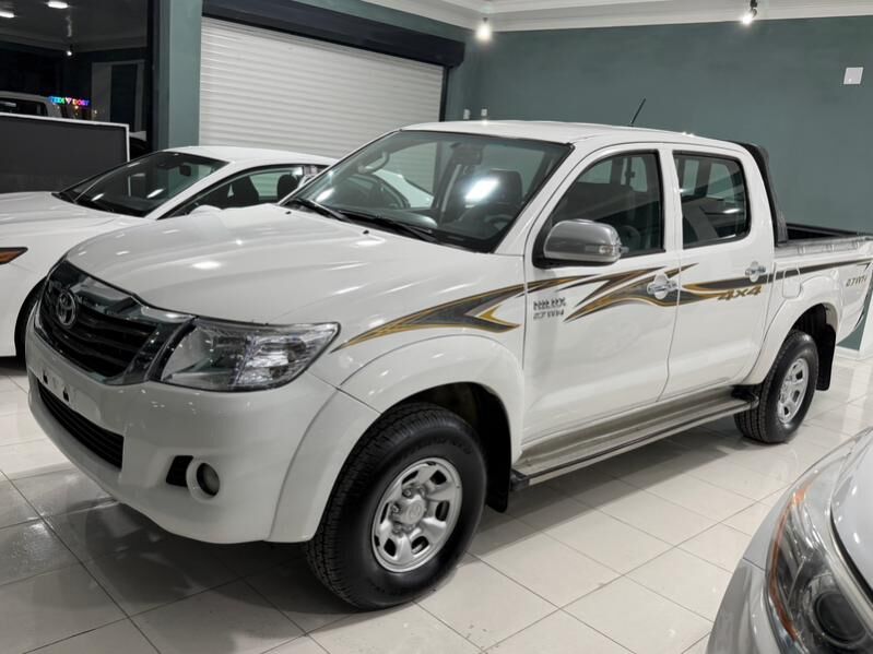 Toyota Hilux 2014 - 375 000 TMT - Balkanabat - img 4