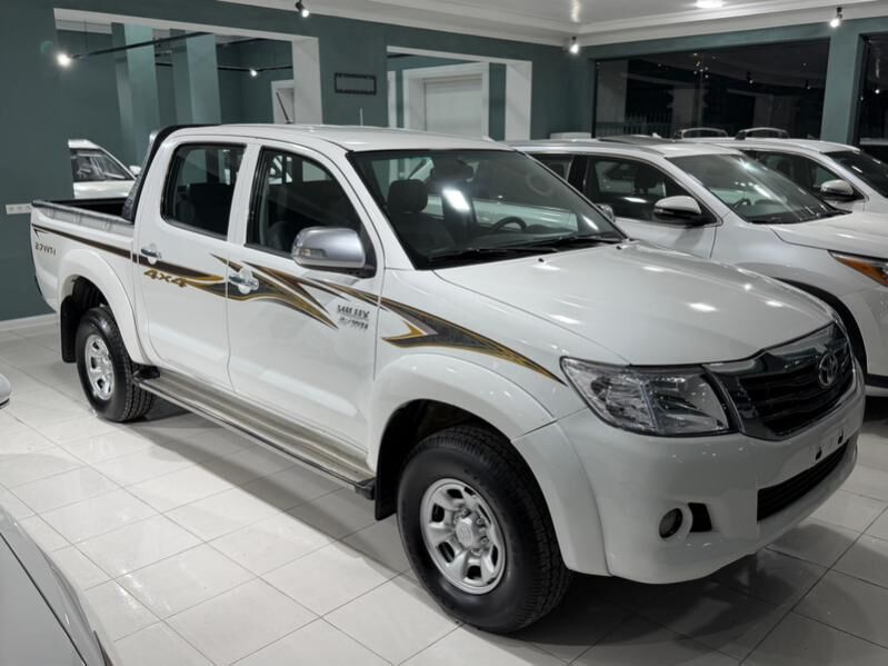 Toyota Hilux 2014 - 375 000 TMT - Balkanabat - img 1