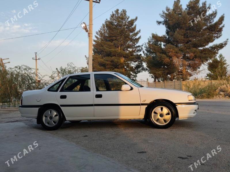 Opel Vectra 1994 - 47 000 TMT - Мары - img 2