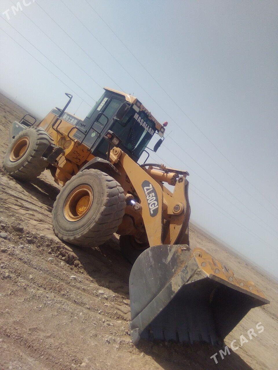XCMG ZL50 2013 - 520 000 TMT - Туркменбаши - img 2