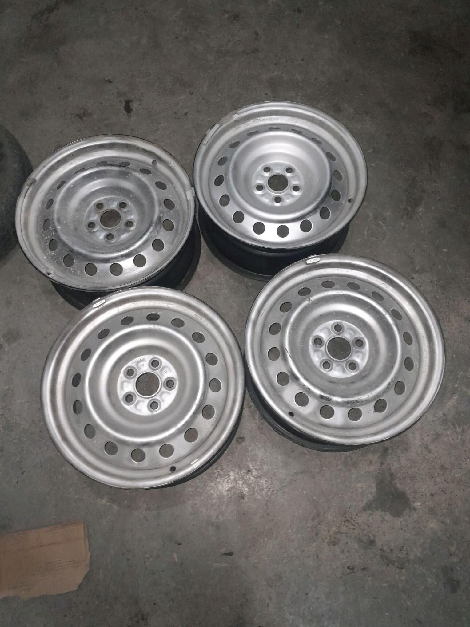 gara disga16 corolla 1 000 TMT - Мары - img 2