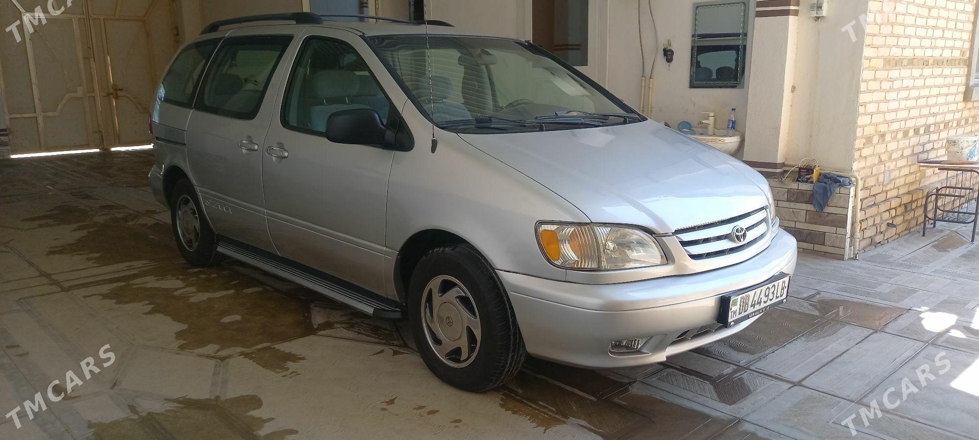 Toyota Sienna 2002 - 176 000 TMT - Керки - img 5