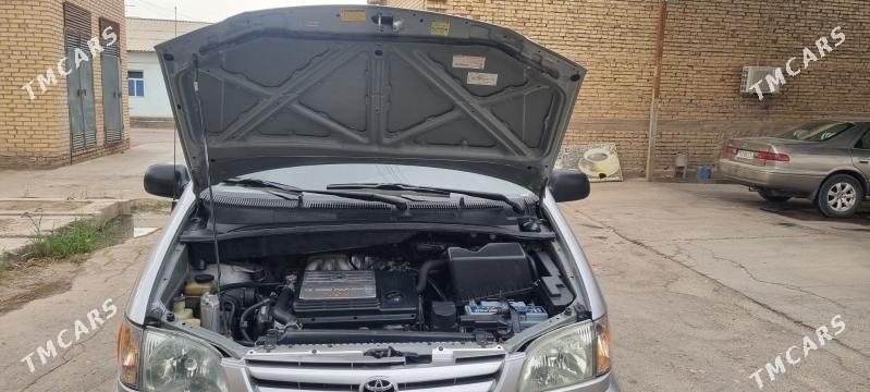 Toyota Sienna 2002 - 176 000 TMT - Керки - img 8