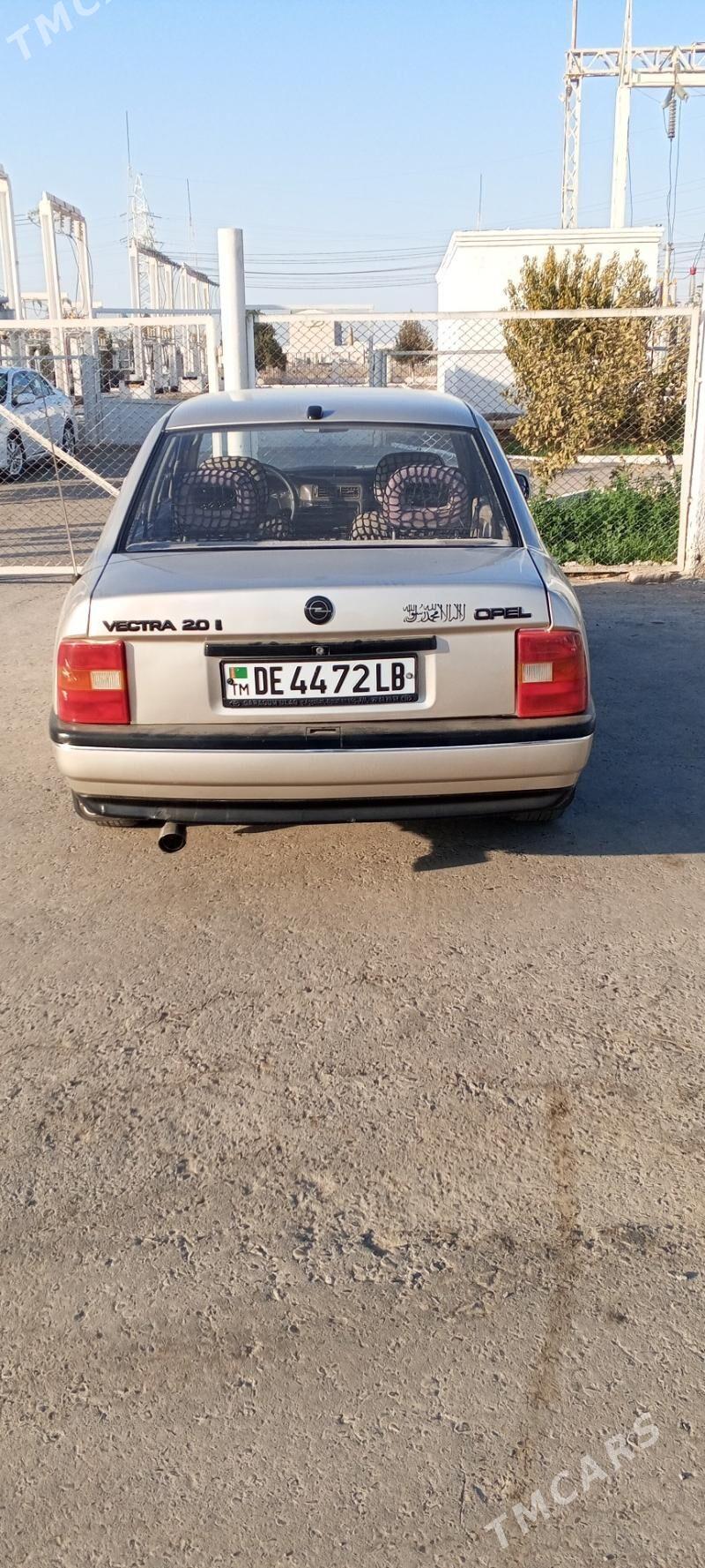 Opel Vectra 1992 - 48 000 TMT - Sakar - img 7