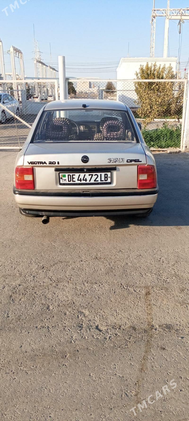 Opel Vectra 1992 - 48 000 TMT - Sakar - img 8