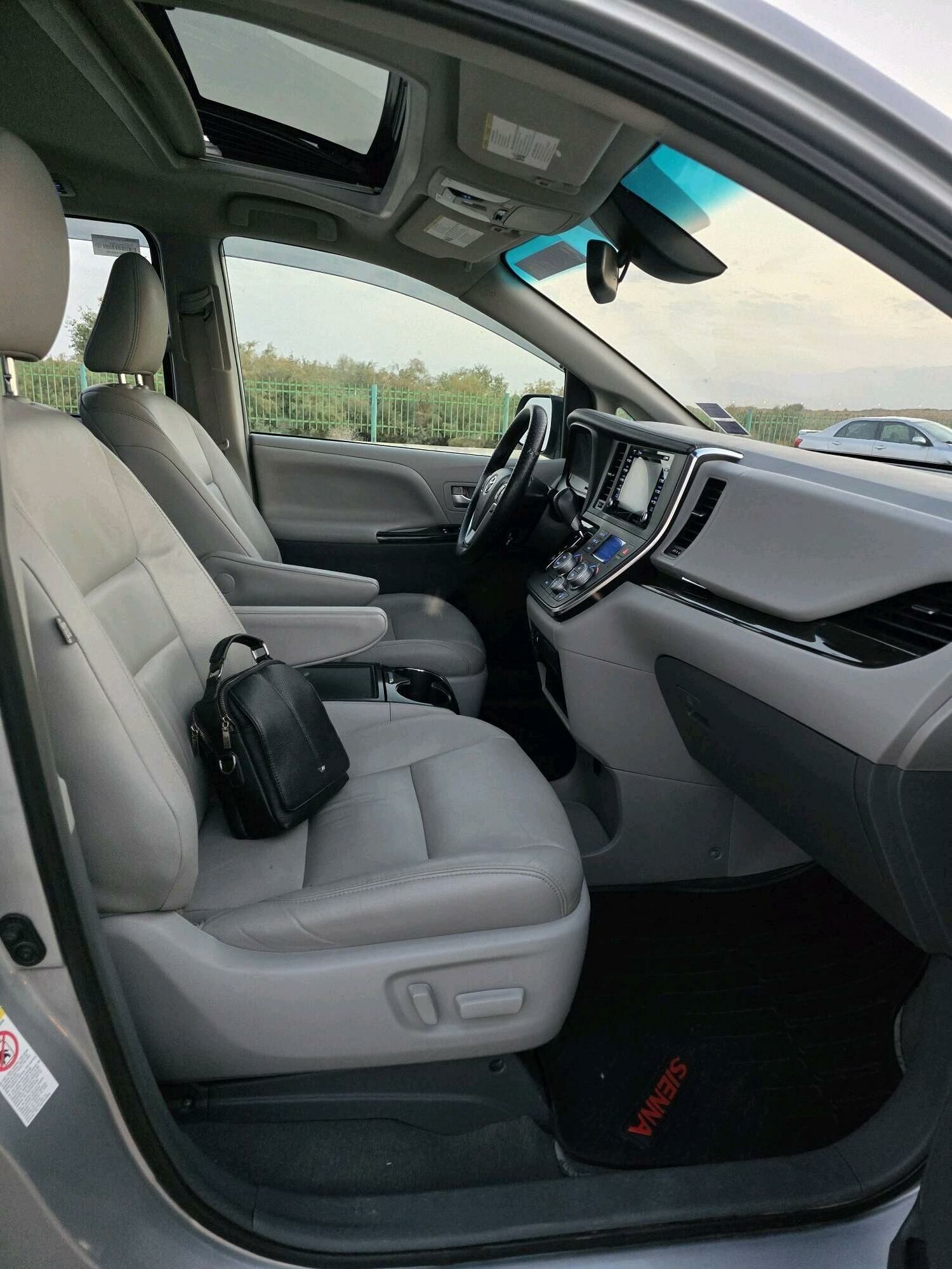 Toyota Sienna 2019 - 485 000 TMT - "Altyn Asyr" Gündogar bazary (Jygyllyk) - img 7