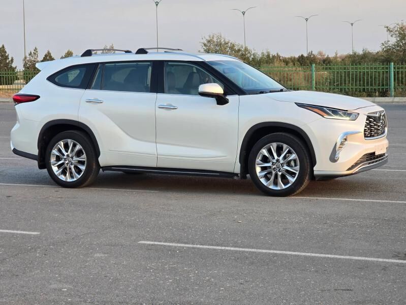 Toyota Highlander 2021 - 625 000 TMT - "Altyn Asyr" Gündogar bazary (Jygyllyk) - img 1