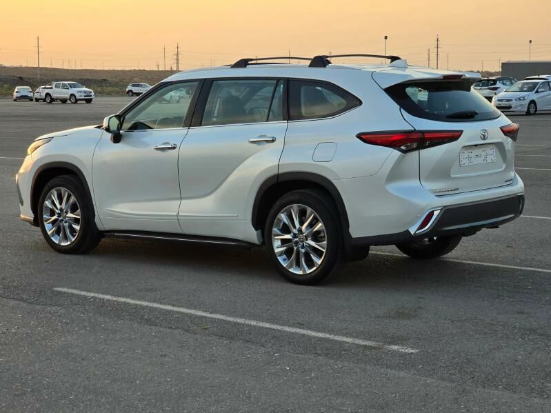 Toyota Highlander 2021 - 625 000 TMT - "Altyn Asyr" Gündogar bazary (Jygyllyk) - img 7