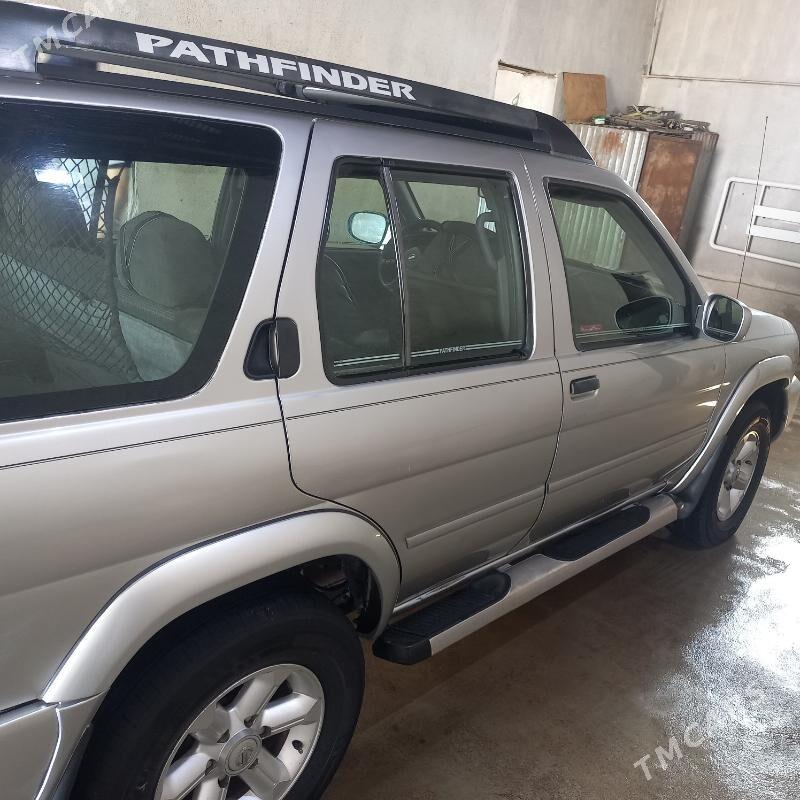 Nissan Pathfinder 2003 - 130 000 TMT - Дашогуз - img 2