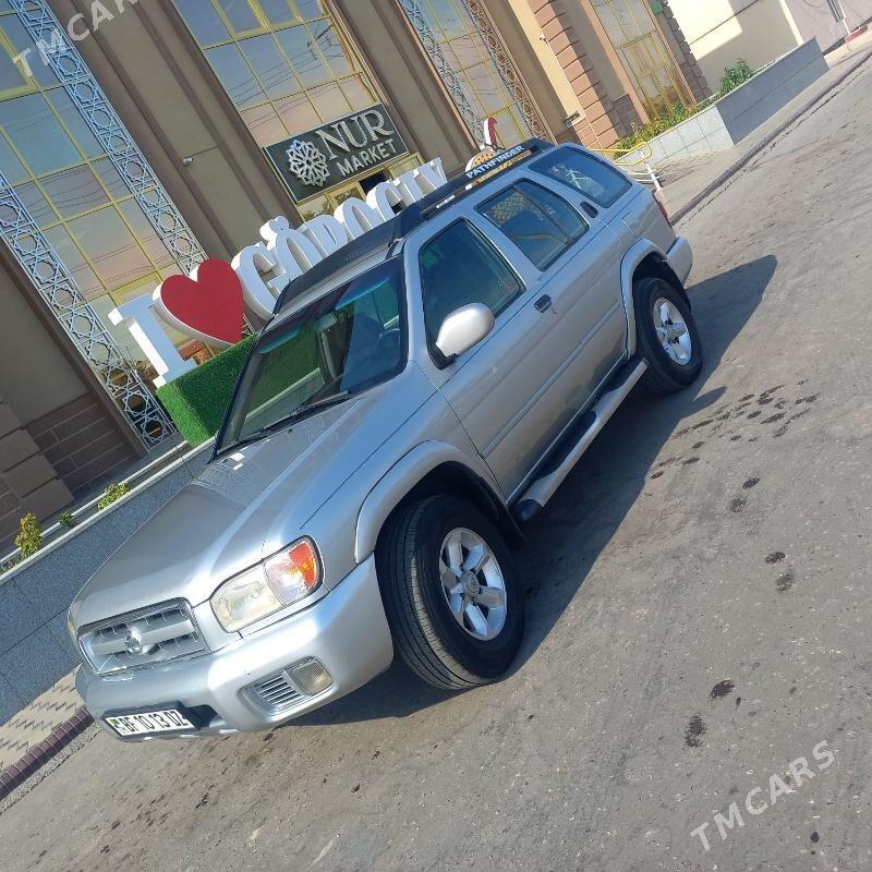 Nissan Pathfinder 2003 - 130 000 TMT - Дашогуз - img 3