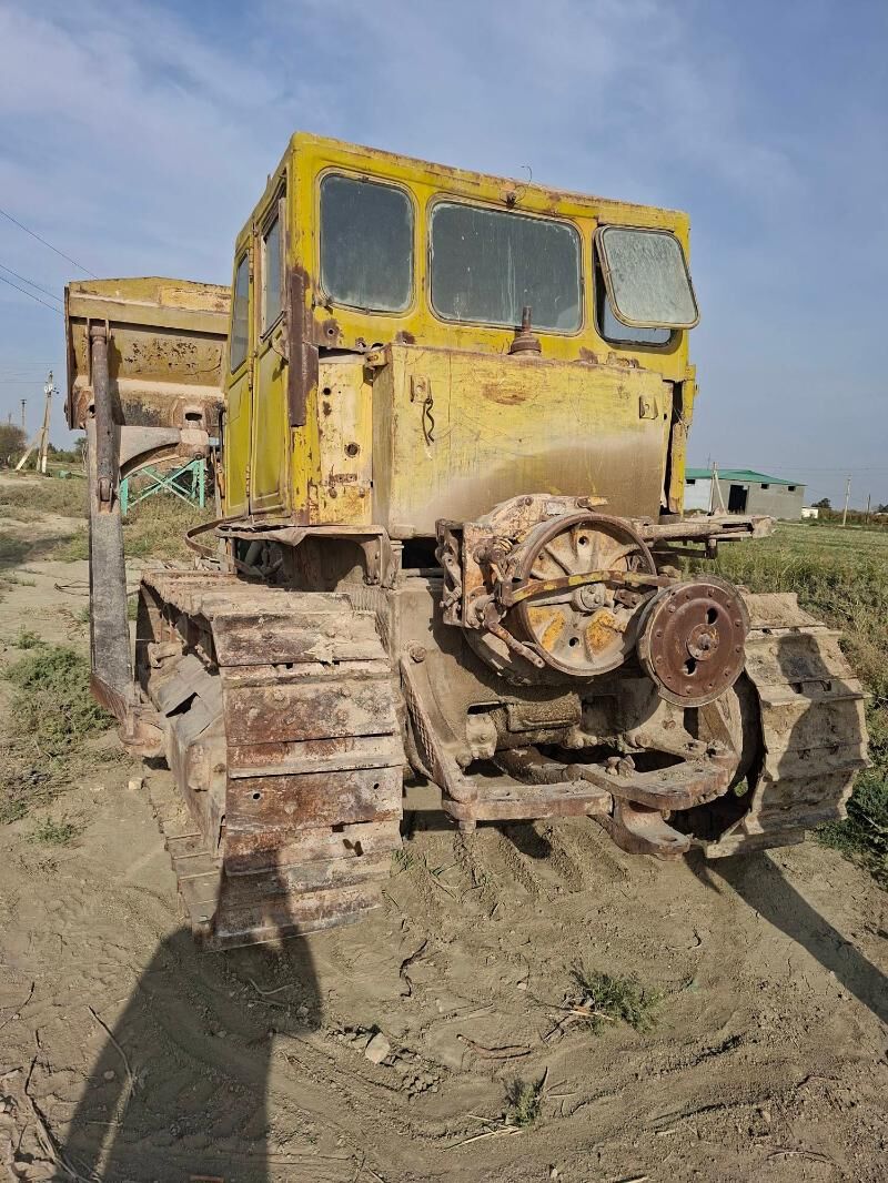 Caterpillar Dozer 1982 - 17 000 TMT - Aşgabat - img 3