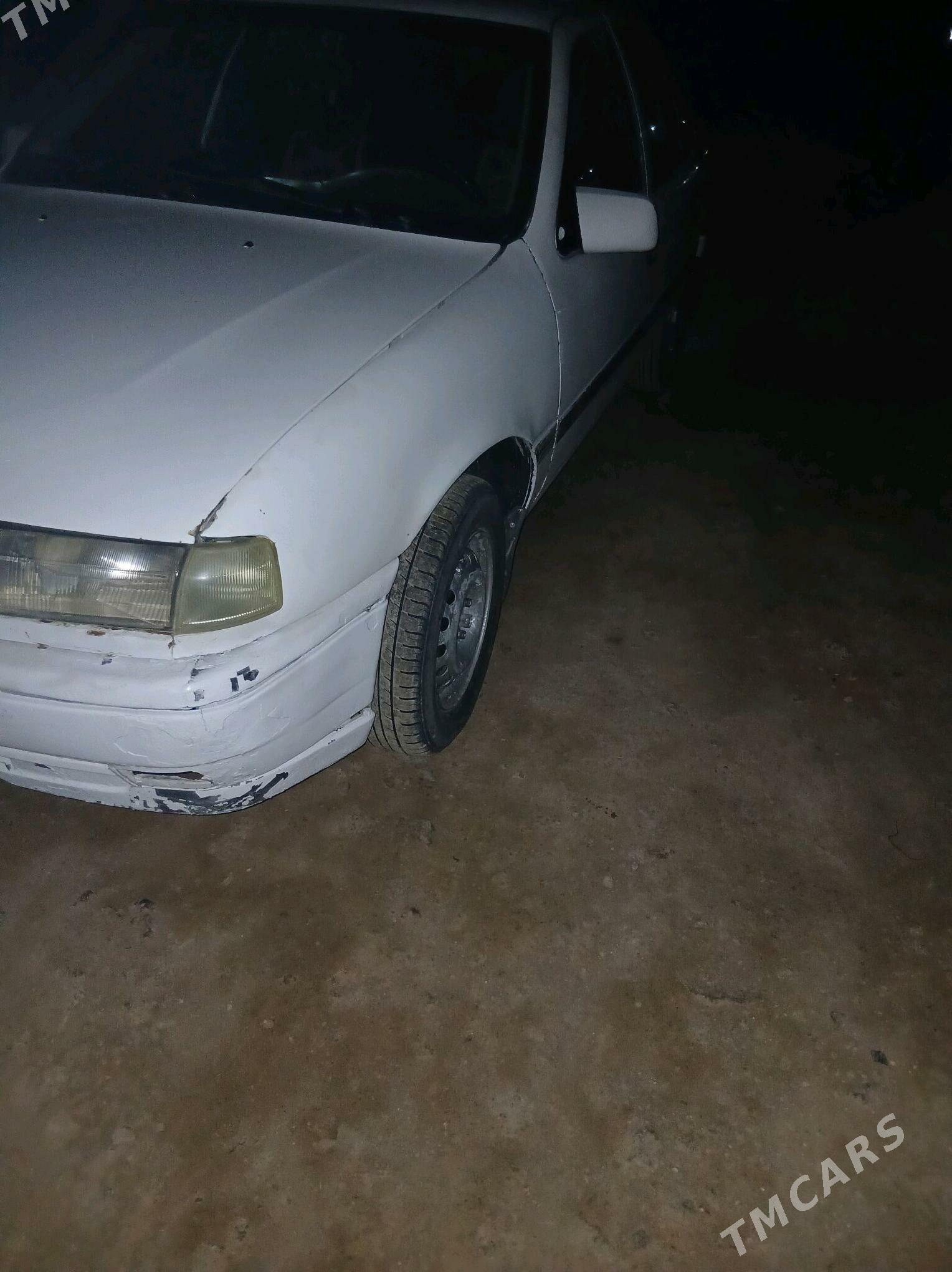 Opel Vectra 1992 - 35 000 TMT - Gubadag - img 1