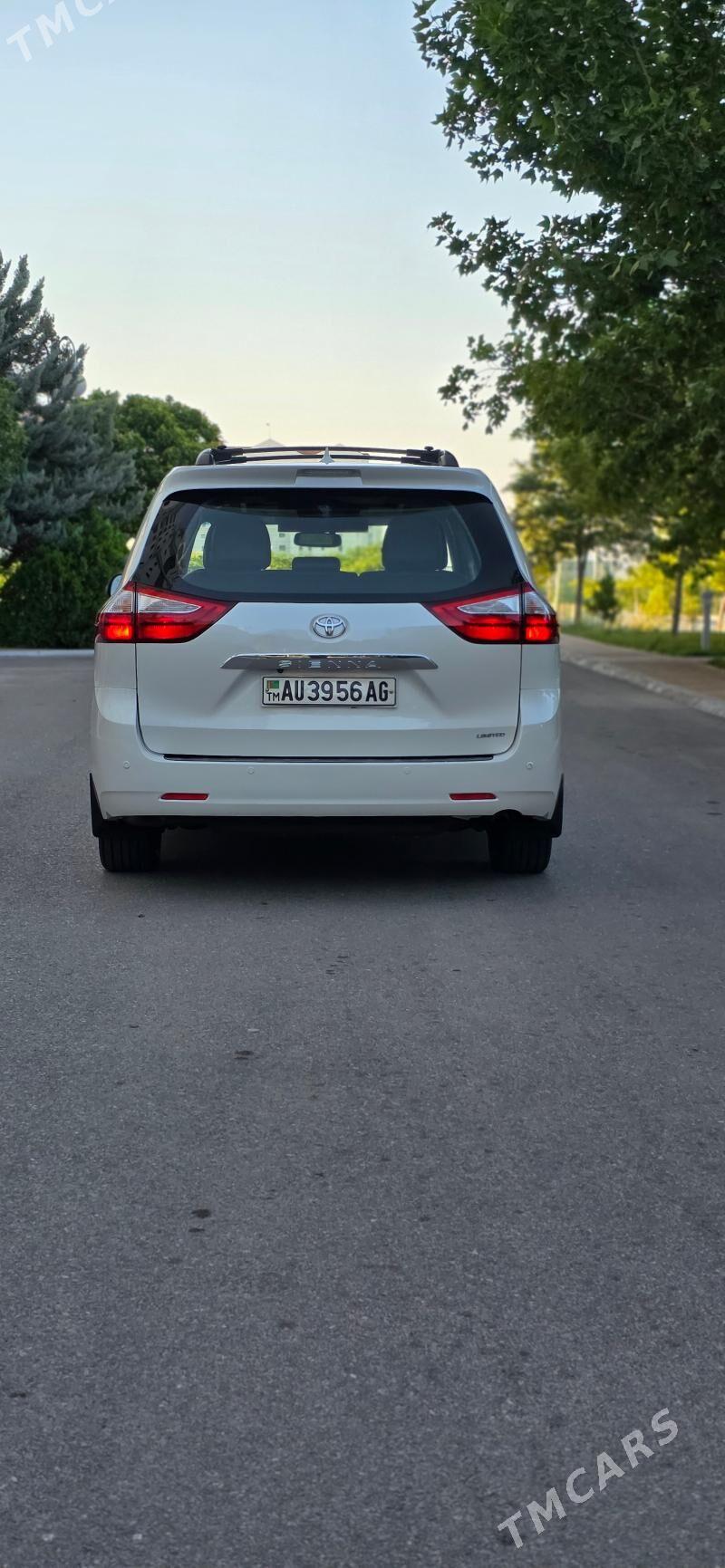 Toyota Sienna 2018 - 415 000 TMT - Hitrowka - img 4