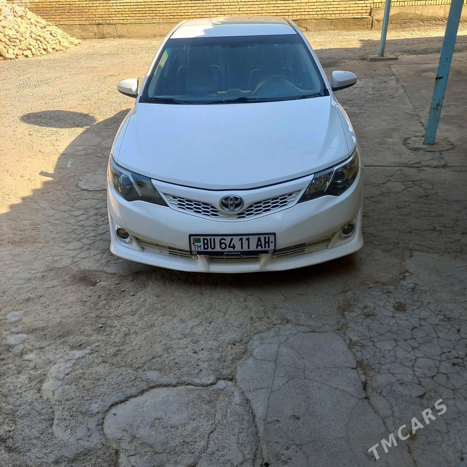 Toyota Camry 2012 - 230 000 TMT - Кака - img 2