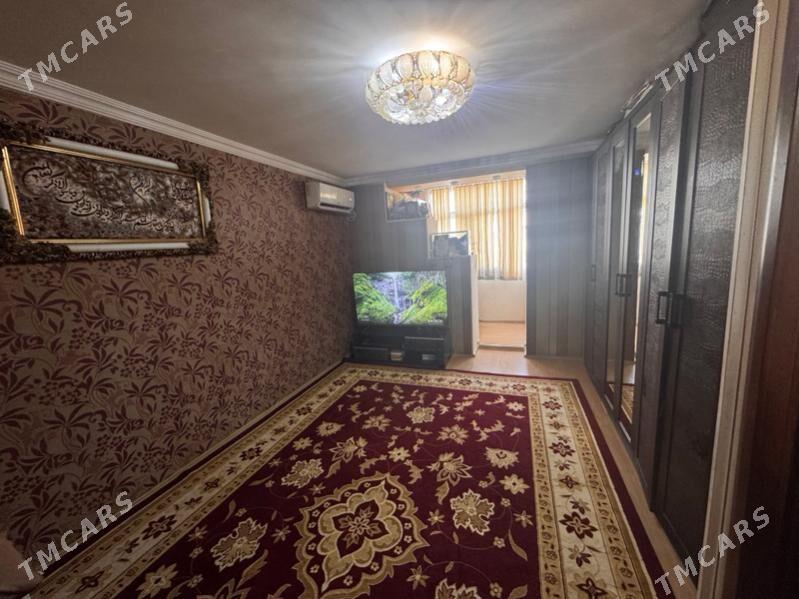 10 mkr 1 komnat gostinka - 10 мкр - img 1