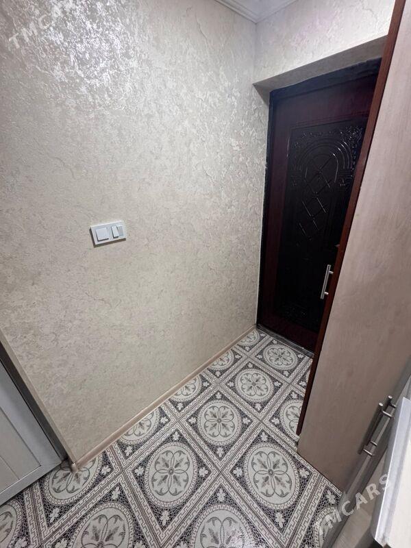 10 mkr 1 komnat gostinka - 10 мкр - img 4