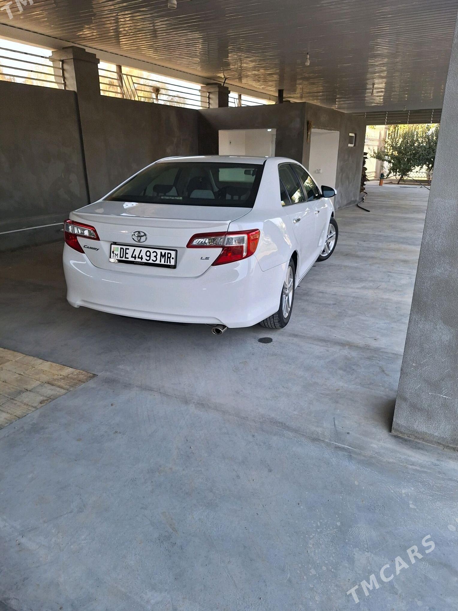 Toyota Camry 2013 - 240 000 TMT - Мары - img 2