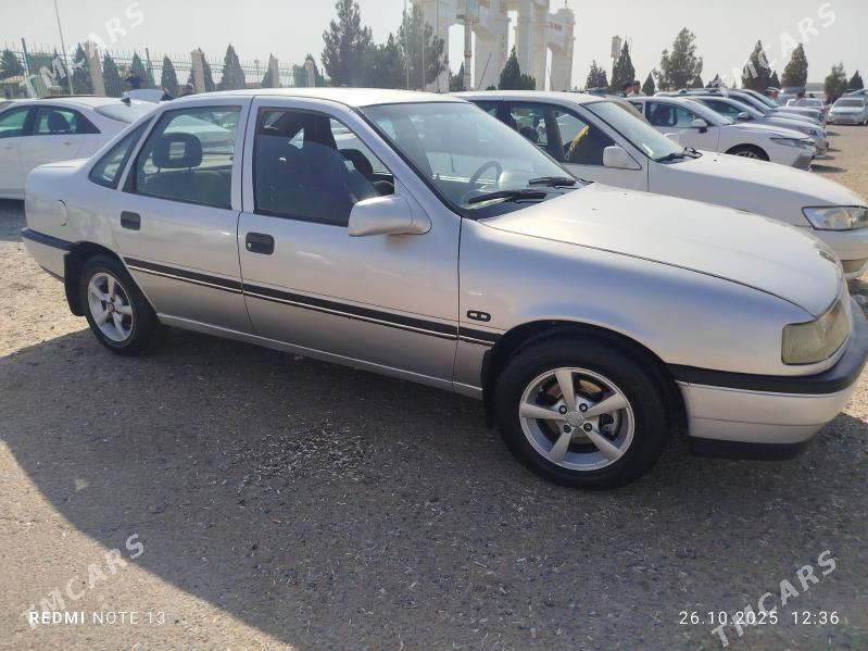 Opel Vectra 1989 - 45 000 TMT - Mary - img 1