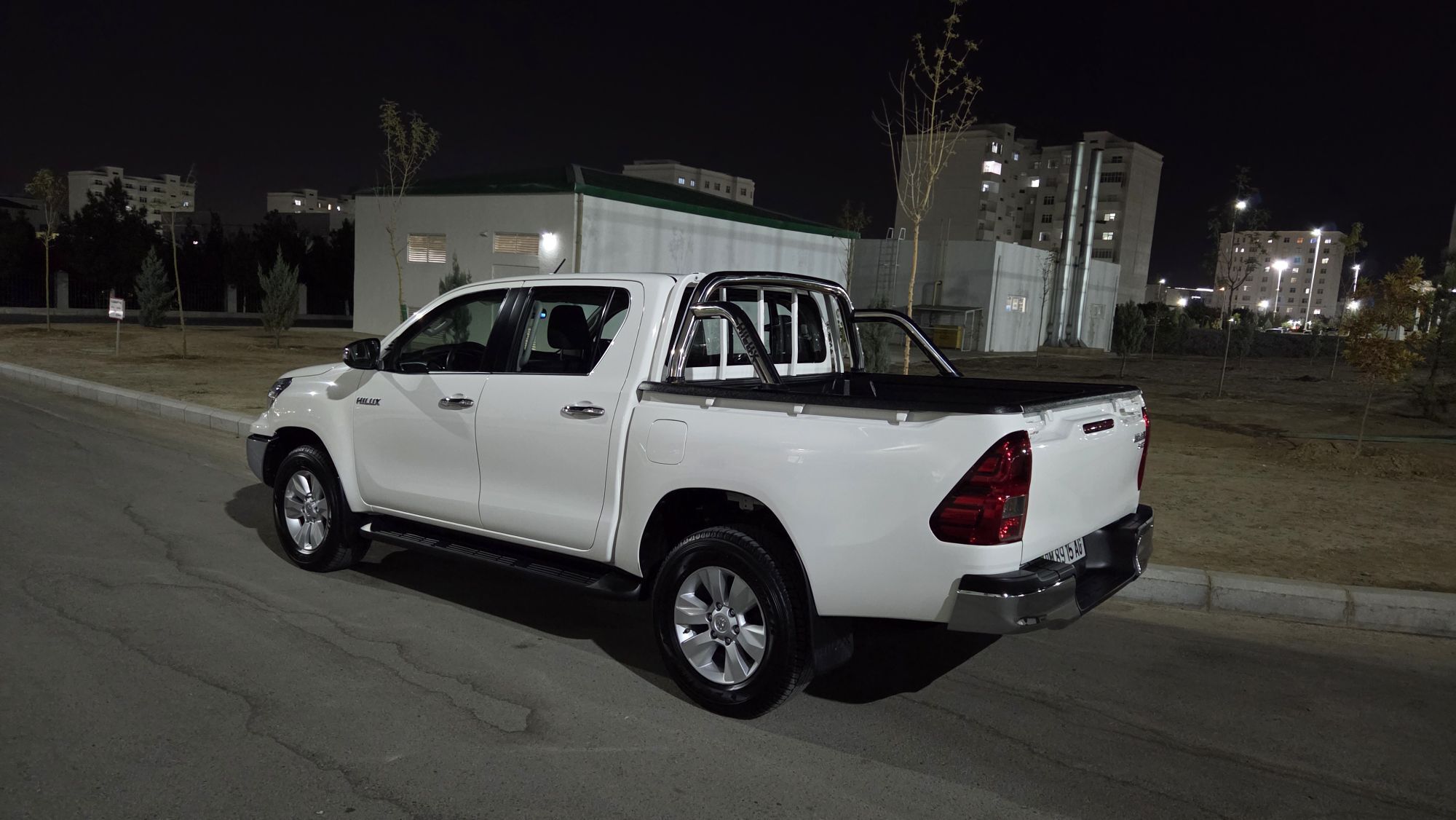 Toyota Hilux 2020 - 498 000 TMT - Ашхабад - img 4