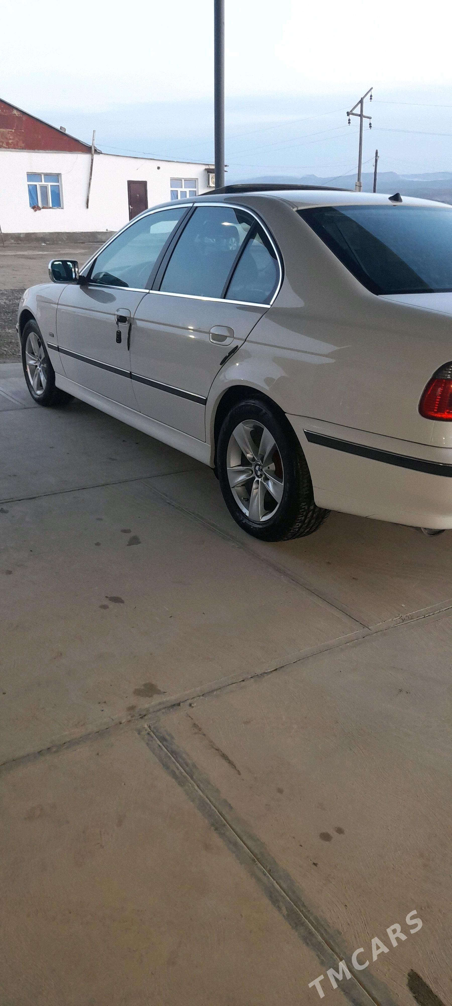 BMW 528 1997 - 100 000 TMT - Махтумкули - img 1