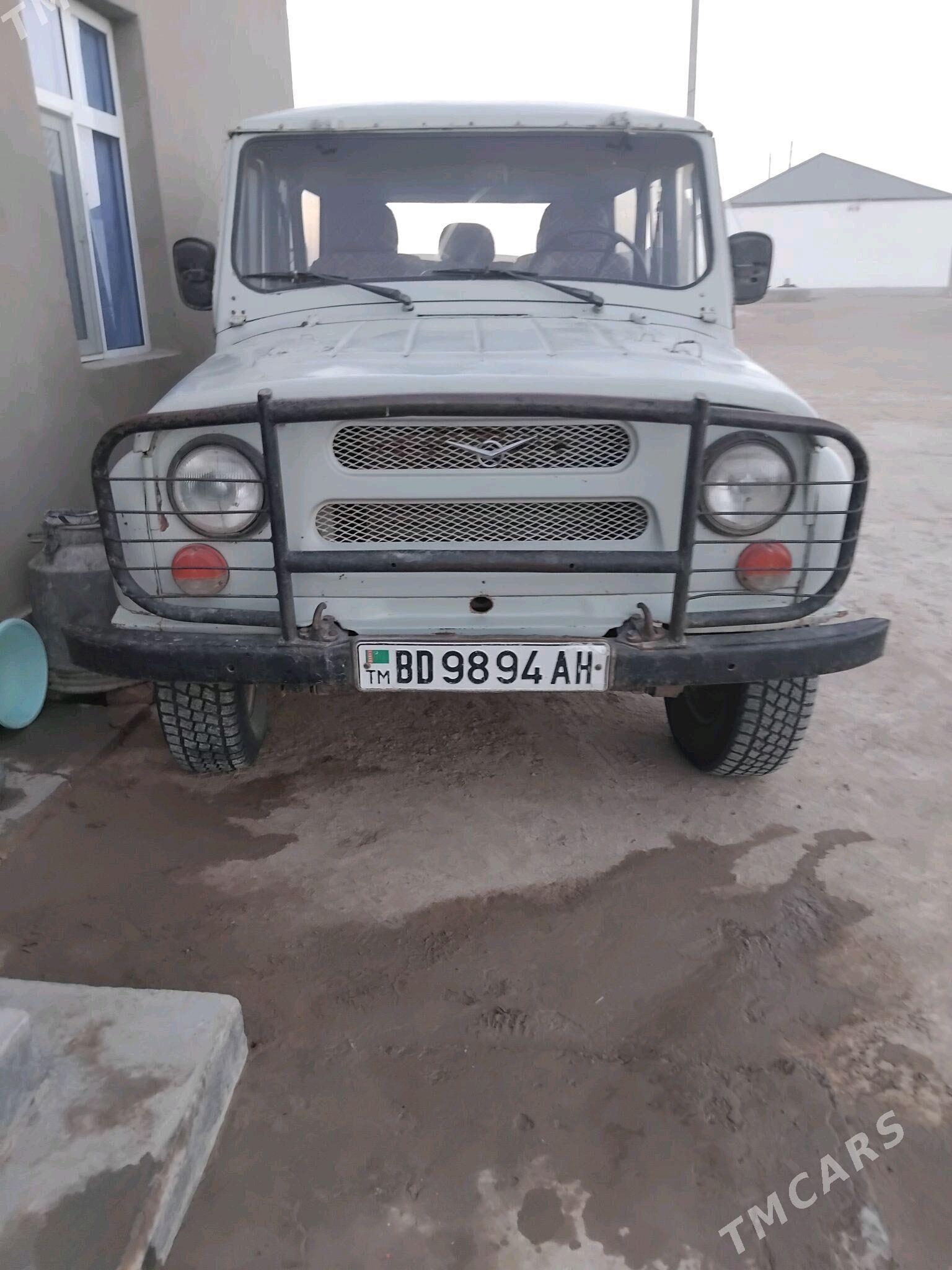 UAZ Profi 2002 - 25 000 TMT - Ак-Бугдайский этрап - img 1