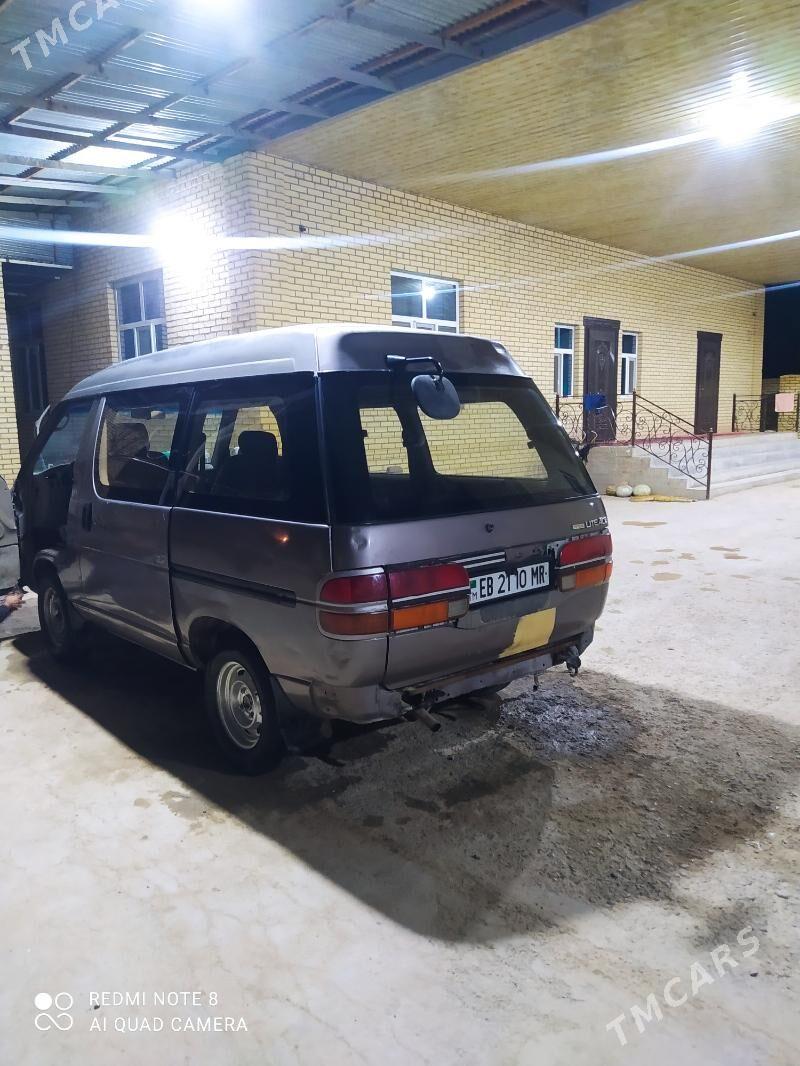 Toyota Lite ace 1995 - 127 000 TMT - Мары - img 1