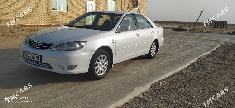 Toyota Camry 2004 - 155 000 TMT - Sarahs - img 1