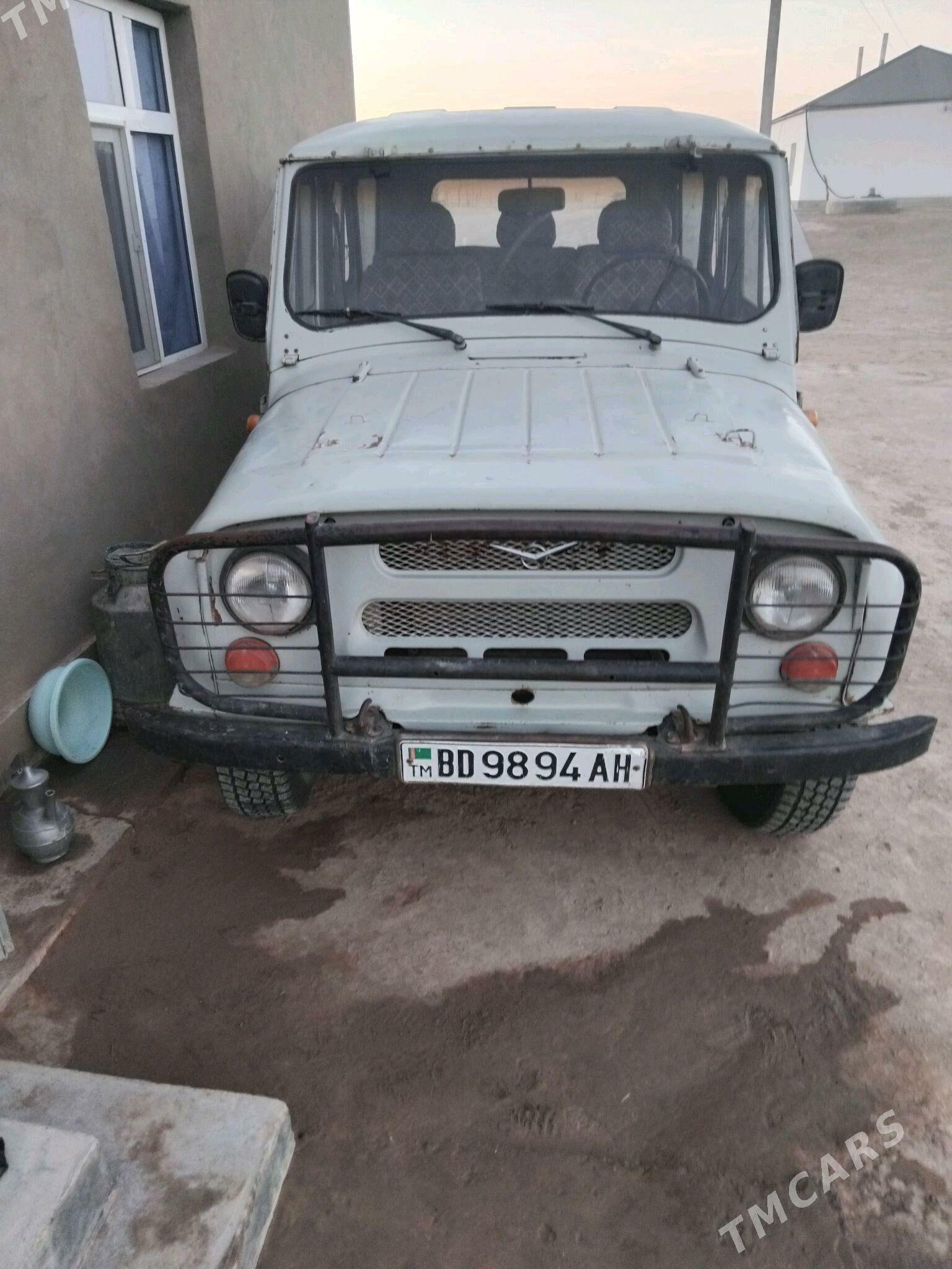 UAZ Profi 2002 - 25 000 TMT - Ак-Бугдайский этрап - img 2