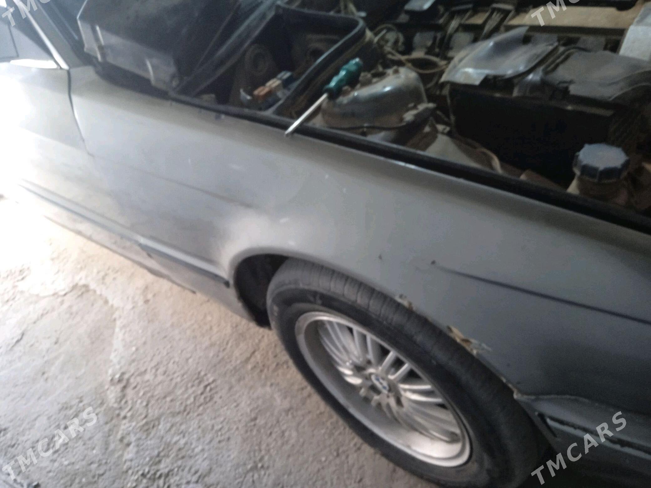 BMW 520 1989 - 27 000 TMT - Mary - img 3