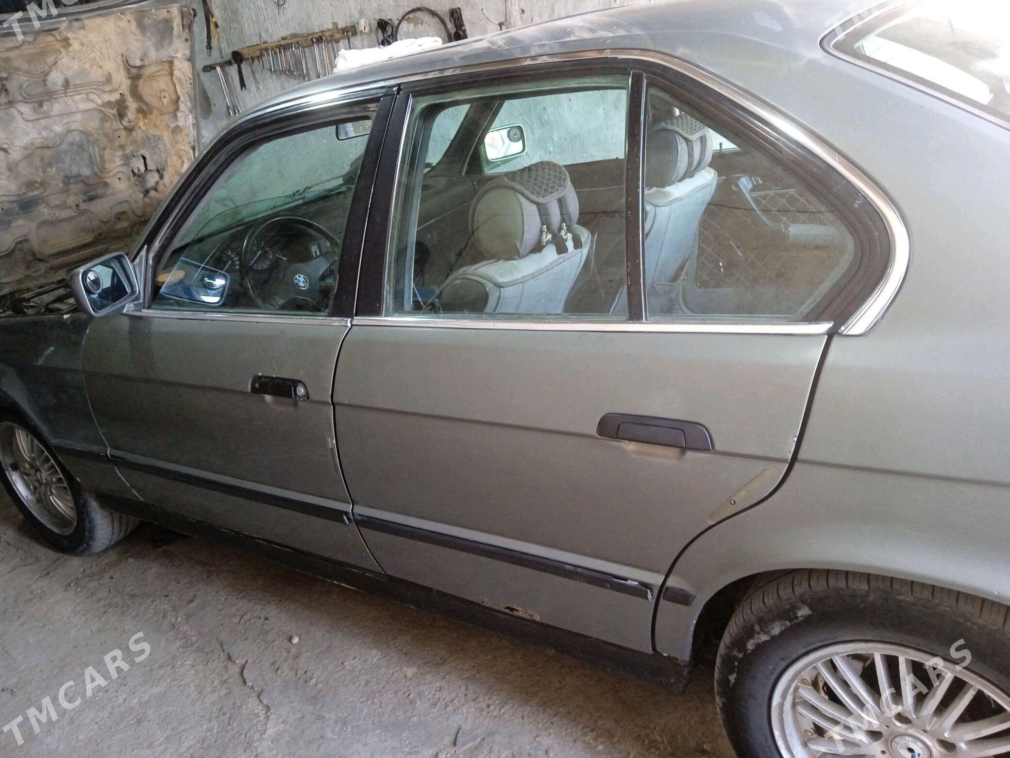 BMW 520 1989 - 27 000 TMT - Mary - img 4