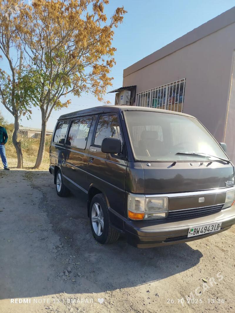 Toyota Hiace 1990 - 72 000 TMT - Farap - img 4