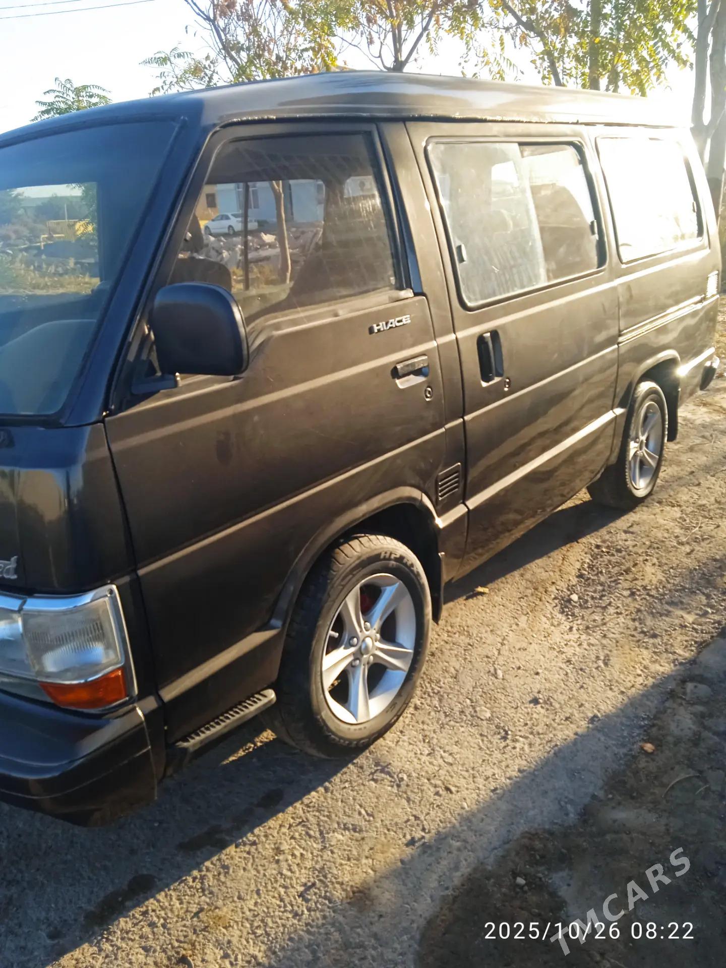 Toyota Hiace 1990 - 72 000 TMT - Farap - img 2