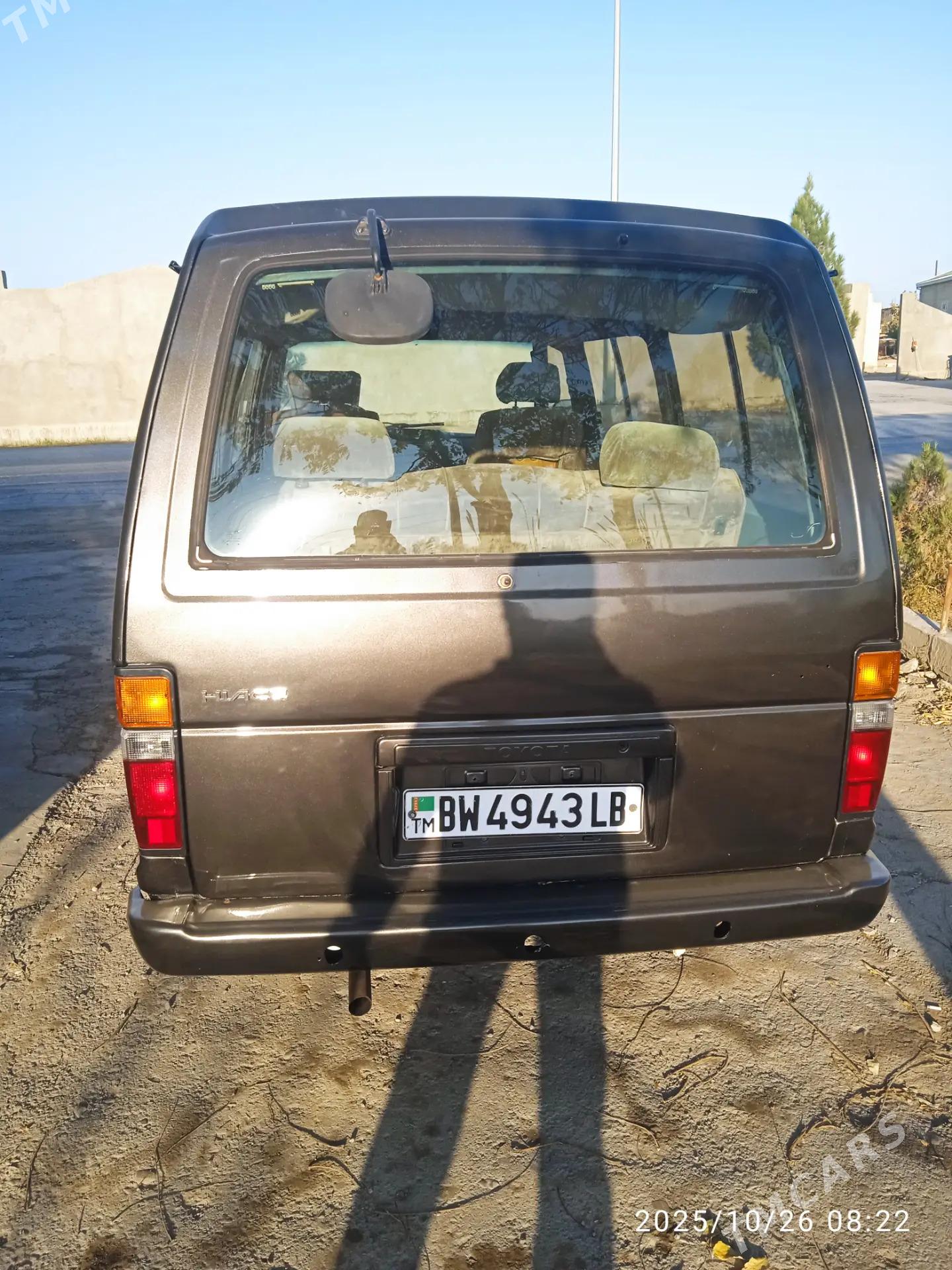 Toyota Hiace 1990 - 72 000 TMT - Farap - img 5