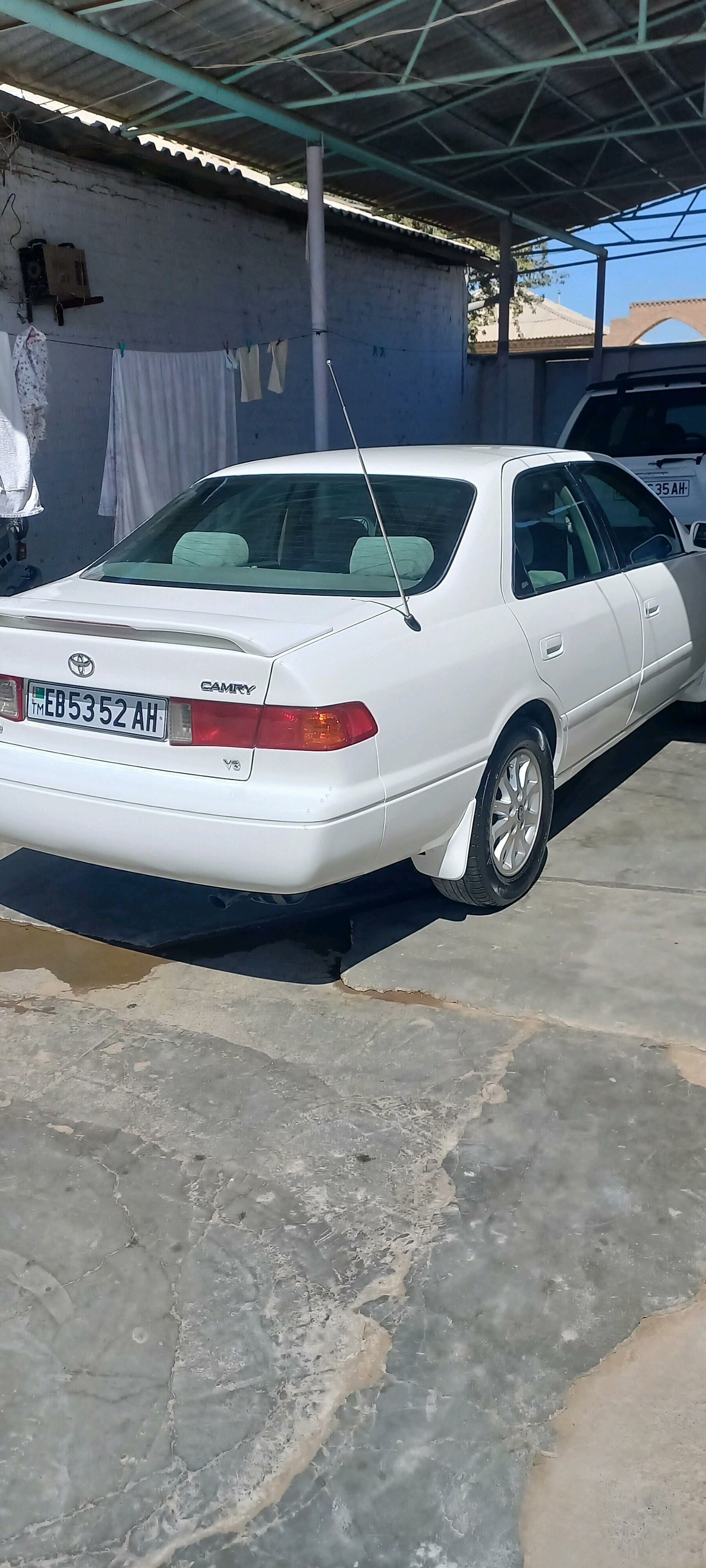 Toyota Camry 2000 - 162 000 TMT - 2 mkr - img 3
