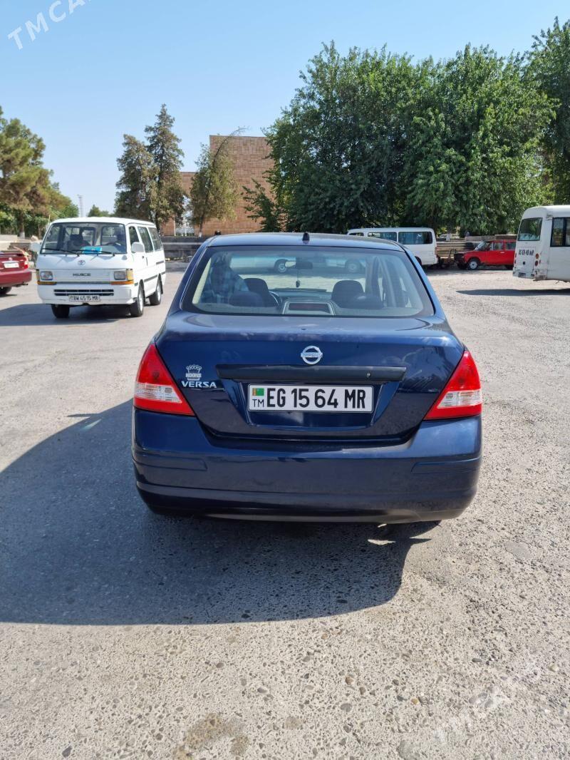 Nissan Versa 2010 - 125 000 TMT - Мары - img 3