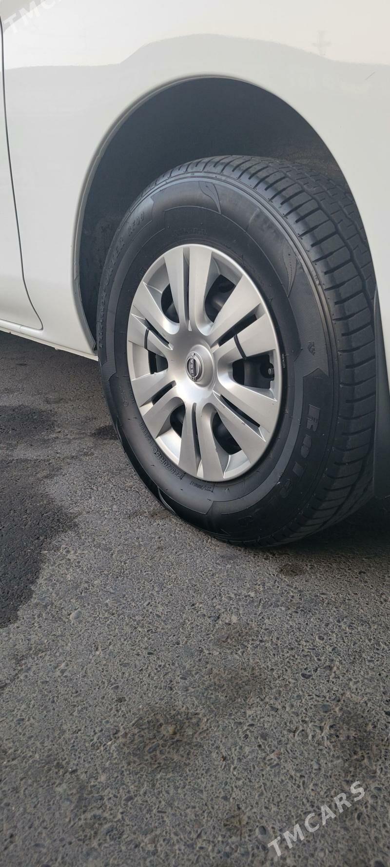 Nissan Urvan 2023 - 370 000 TMT - Мары - img 6