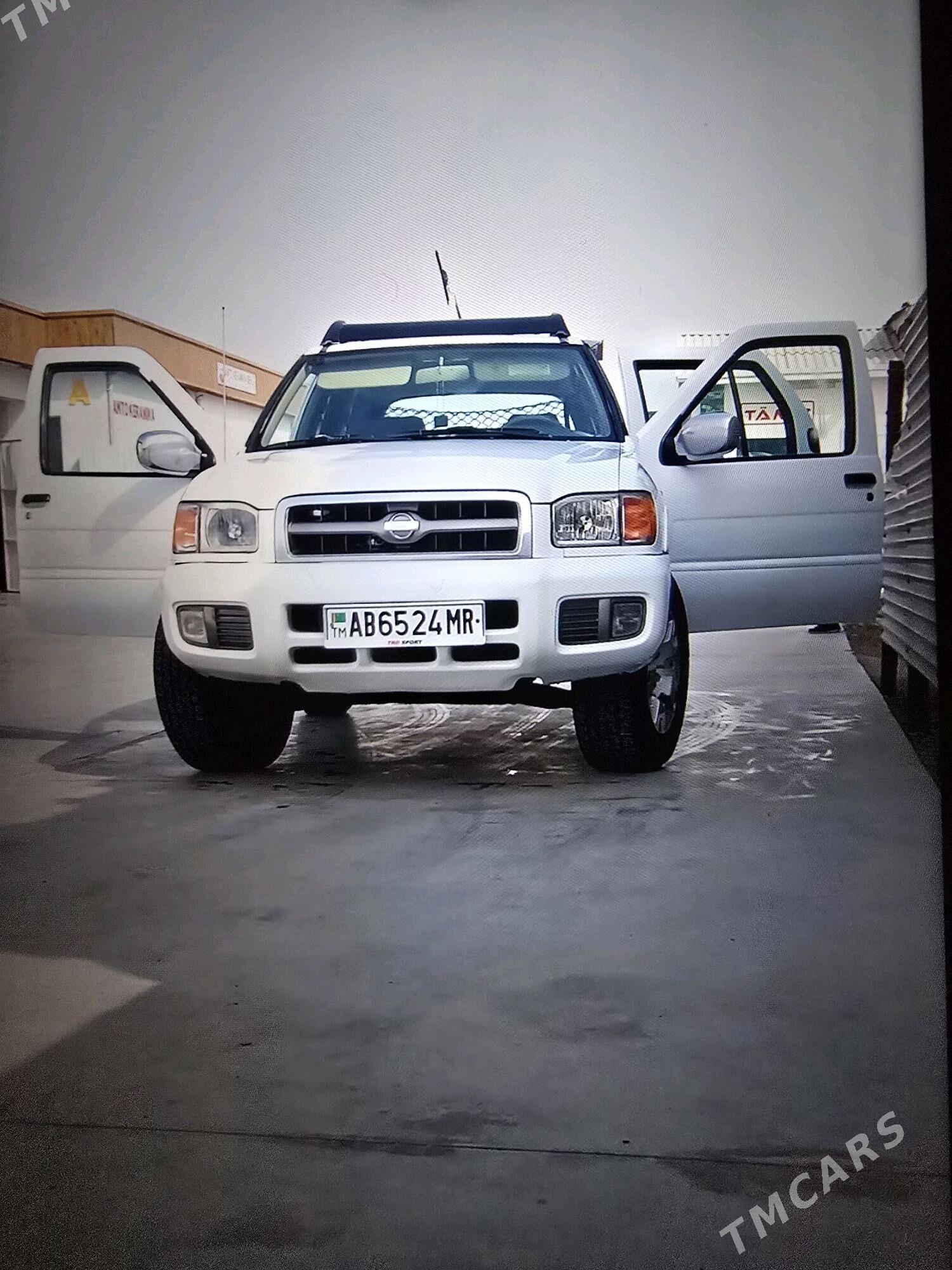 Nissan Pathfinder 2000 - 135 000 TMT - Mary - img 1