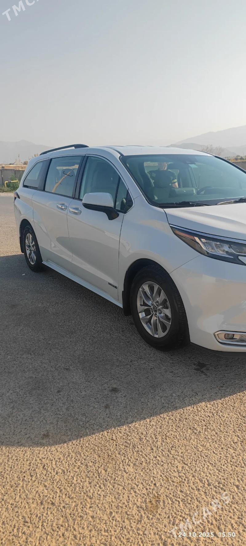 Toyota Sienna 2021 - 460 000 TMT - Aşgabat - img 2
