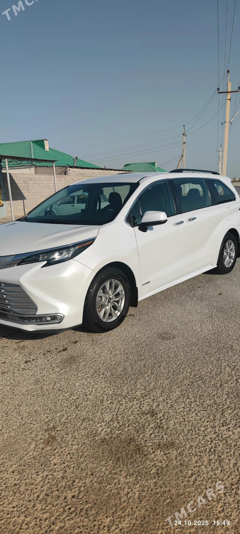 Toyota Sienna 2021 - 460 000 TMT - Aşgabat - img 3