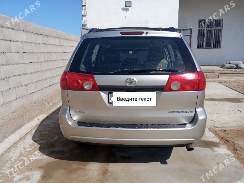 Toyota Sienna 2009 - 205 000 TMT - Хазар - img 3