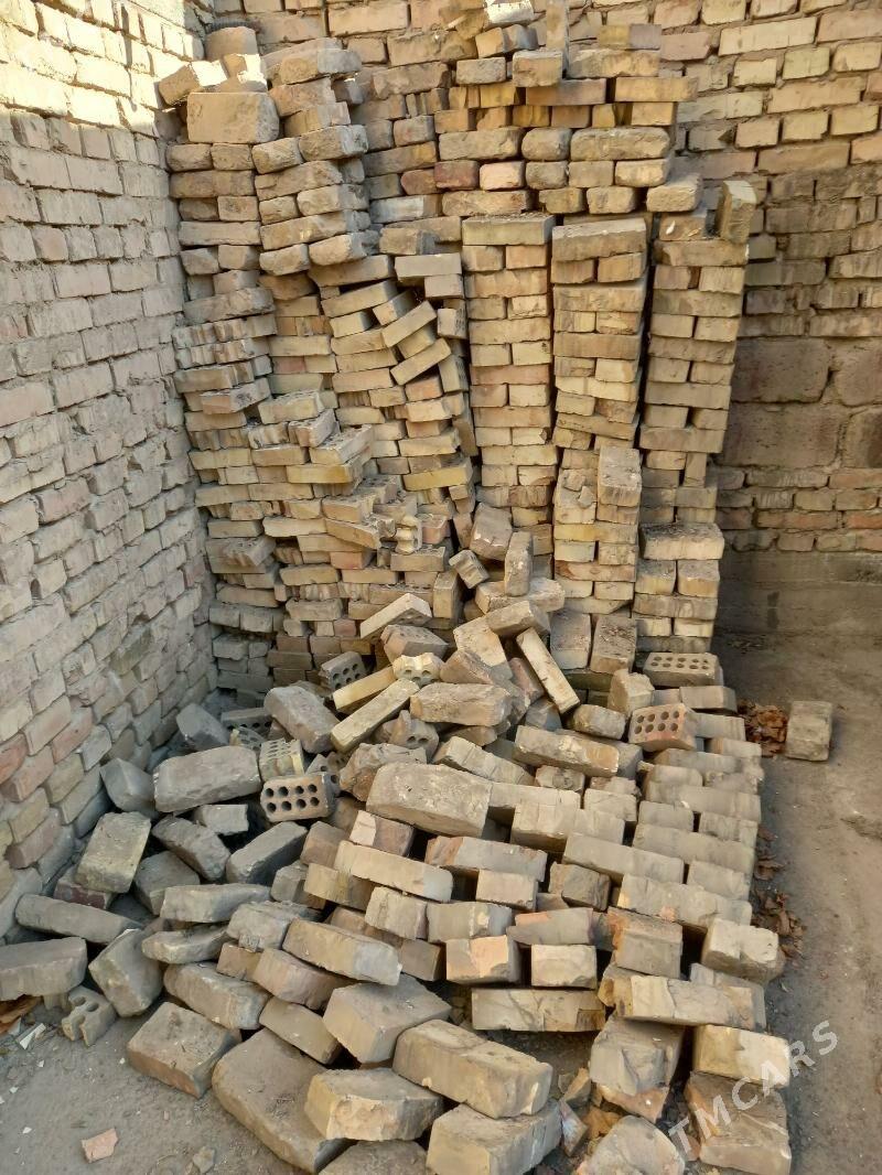 кирпичи - Aşgabat - img 1