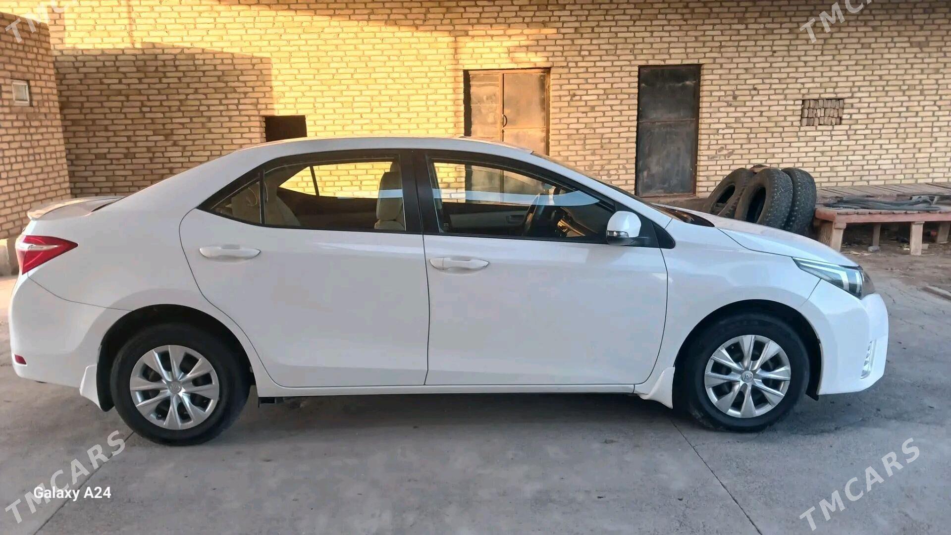 Toyota Corolla 2016 - 190 000 TMT - Мары - img 5