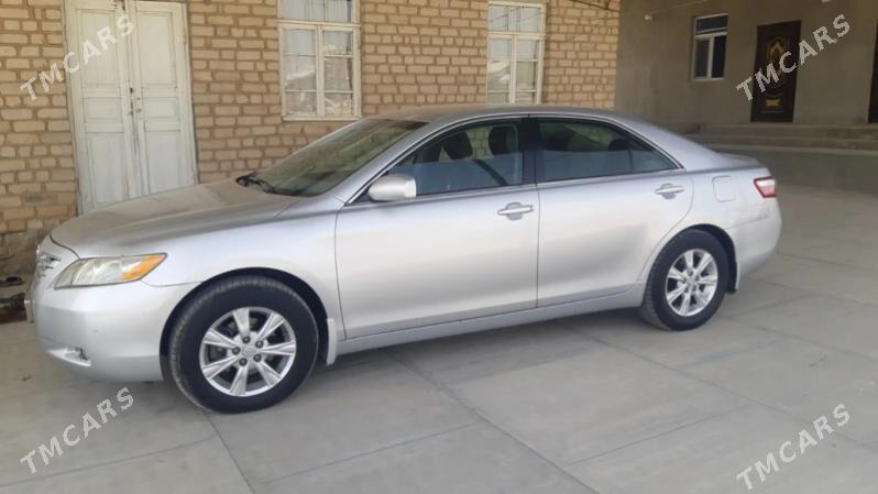 Toyota Camry 2007 - 165 000 TMT - Ёлётен - img 1